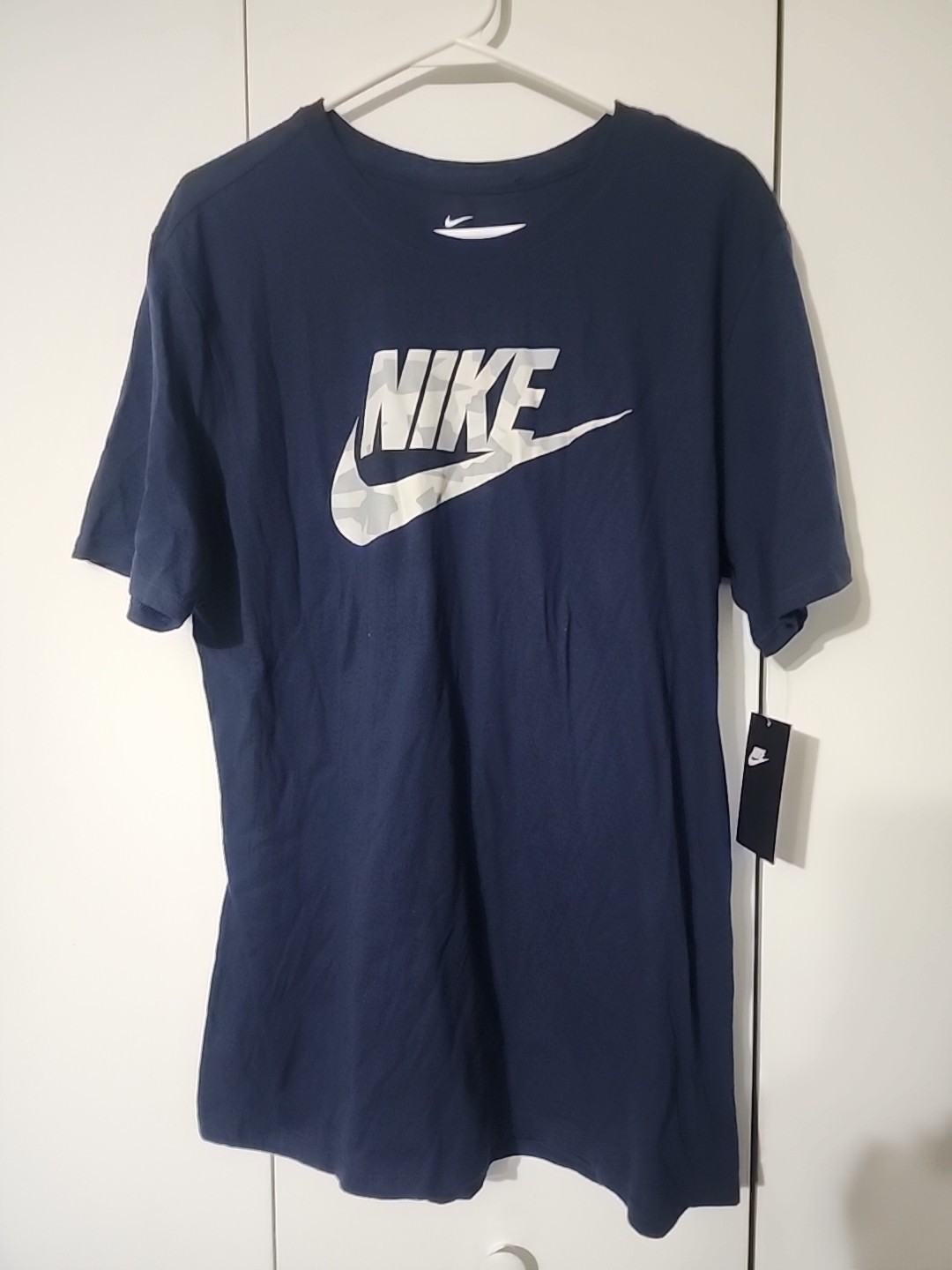 Nike Men's Sportswear T-Shirt Large Navy Blue Short Sleeve Camo Logo Graphic Tee