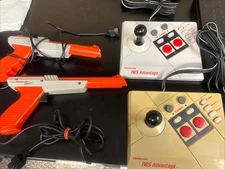 Nintendo Controller Lot NES Advantage, Zappers Working