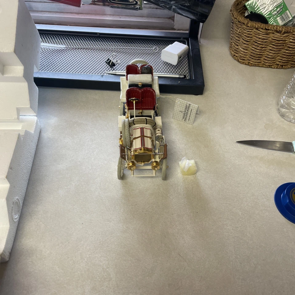 Franklin Mint 1907 Thomas Flyer Diecast Model Car New York Paris - Image 2 of 4