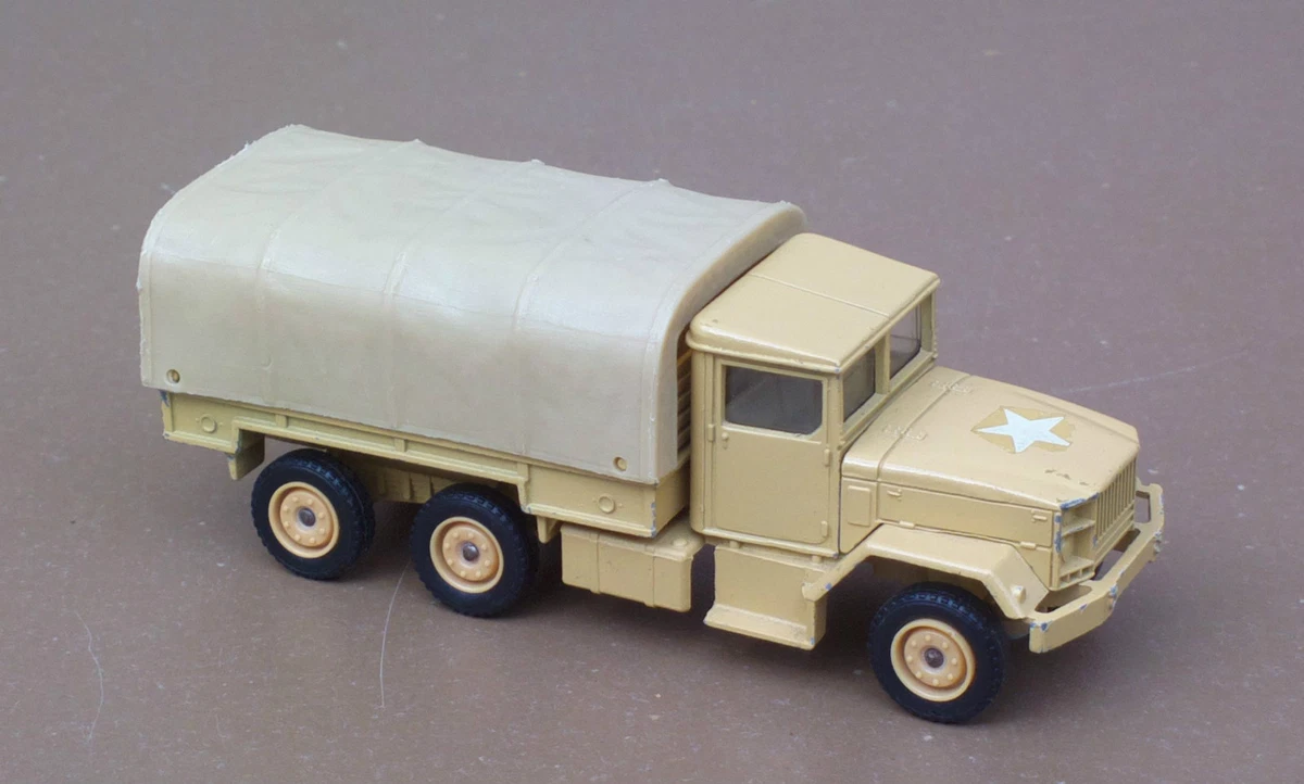 Miniature WIKING 1/87 - Camion Henschel 4x2 Avec Remorque Fourgon Kaiser's Kaffee
