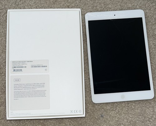 Lot Of 3 Apple iPads 2 3rd Gen 16gb WiFi + 1 1st Gen Mini iPad 16 Gb White WiFi - Picture 21 of 22