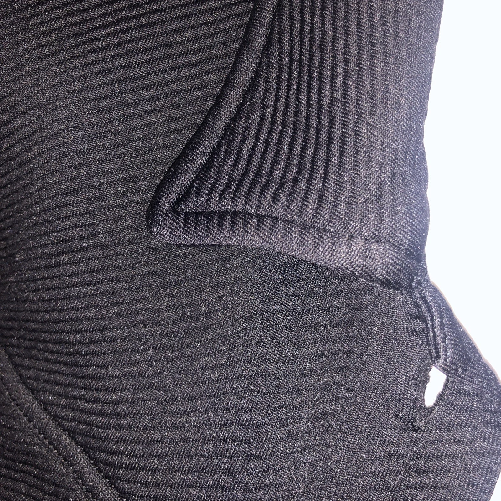 LOUIS VUITTON（LV） Louis Vuitton Uniformi Donna Piccola Giacca Nera Ritagliata a Costine con Spalline