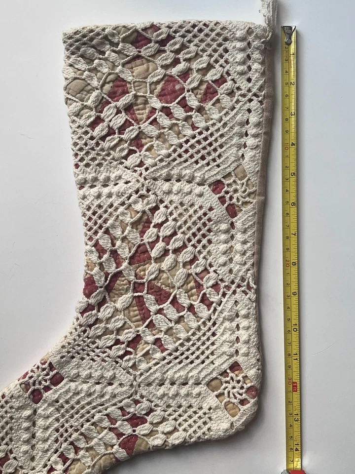 Par de medias navideñas de encaje ganchillo filete edredón primitivo vintage rosa y azul Foto 4 de 4