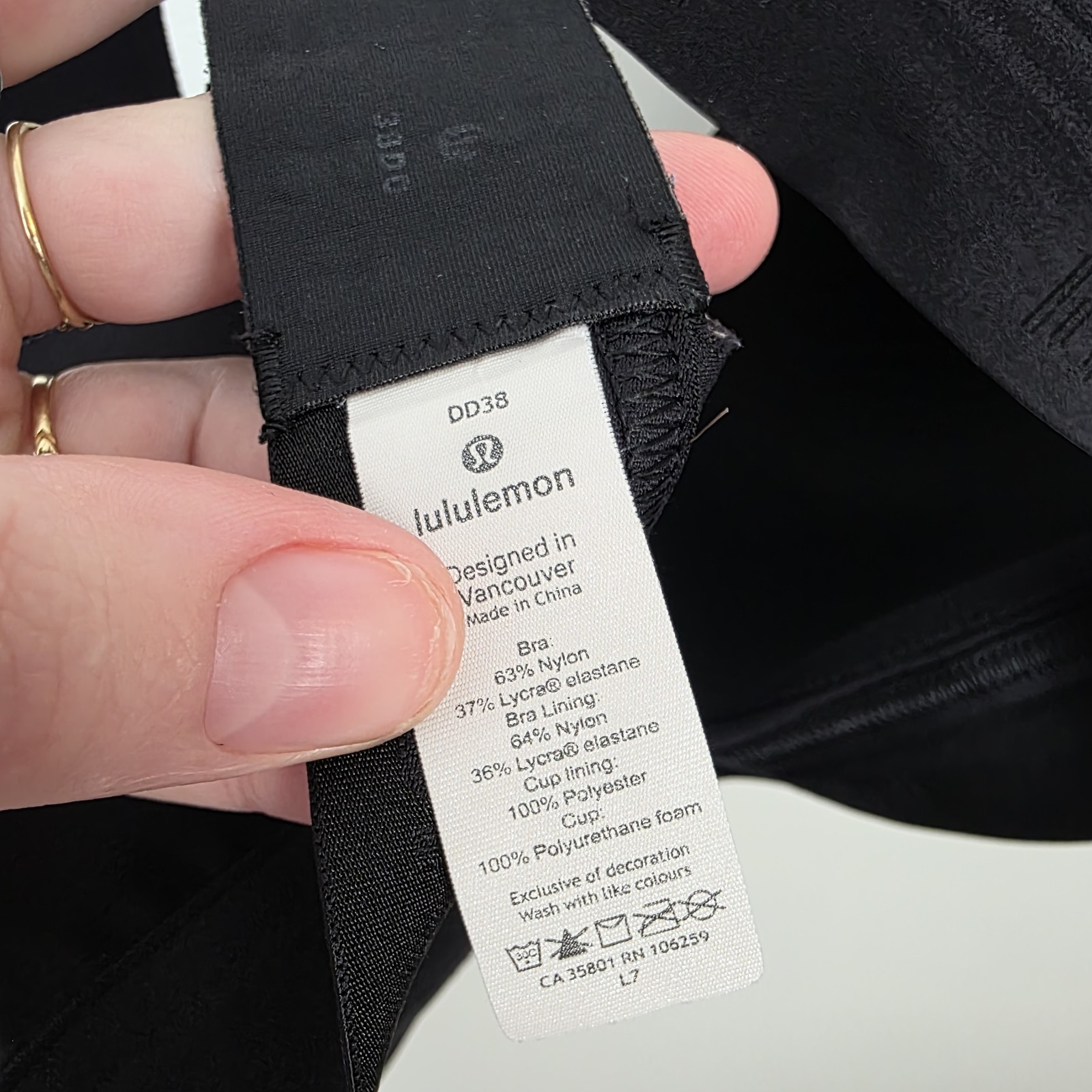 Lululemon Black Padded Transformable Straps Fine … - image 6