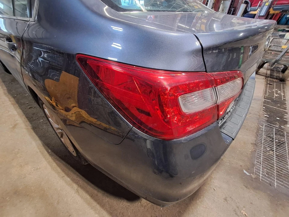 Used Front Right Door Interior Trim Panel fits: 2016 Subaru Legacy  Grade A Foto 4 de 4