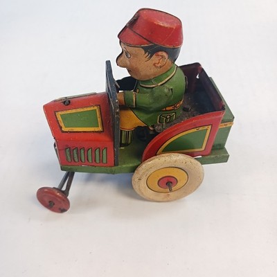 Vintage Alps Tin Litho Toy Japan Wind Up Driver & Car Crazy Car
