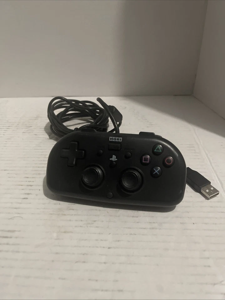 Hori Mini Wired Gamepad Controller PS4-100U for PlayStation 4 PS4 Black Tested - Image 2 of 4