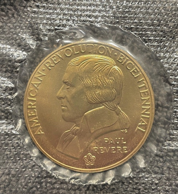 AMERICAN REVOLUTION BICENTENNIAL MEDAL / COIN FEATURING PAUL REVERE