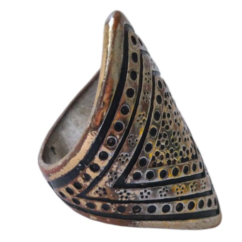 Modernist Chunky Shield Ring Sz 7.5 Statement Brutalist PATINA Silver Tone Goth - Picture 10 of 16