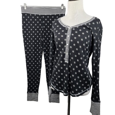 Victoria's Secret Black/White Snowflake Two-Piece Pajama Set Long Johns Size Med