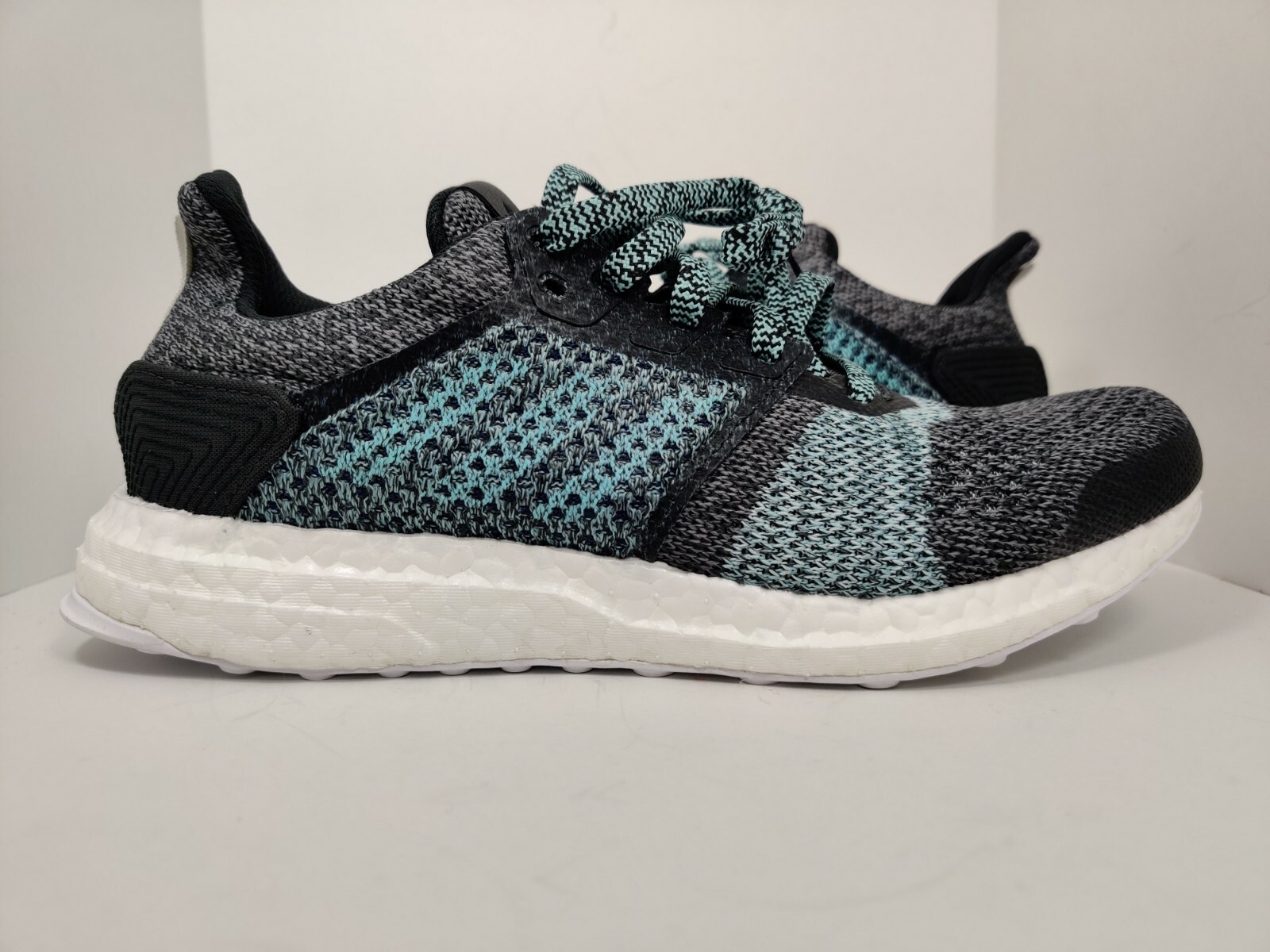 ultraboost st