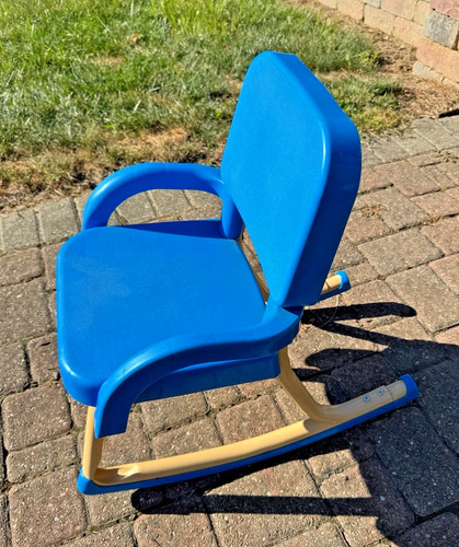 Vintage 1985 Fisher Price Blue Rocking Chair Child Toddler Size # 9505 GUC RARE