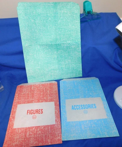 Marx playset Figures and accessories bags  1 each  from playset i broke up (3)