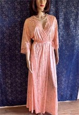VTG GILEAD PINK FLORAL NYLON ROBE WRAP LACE TRIM SZ M