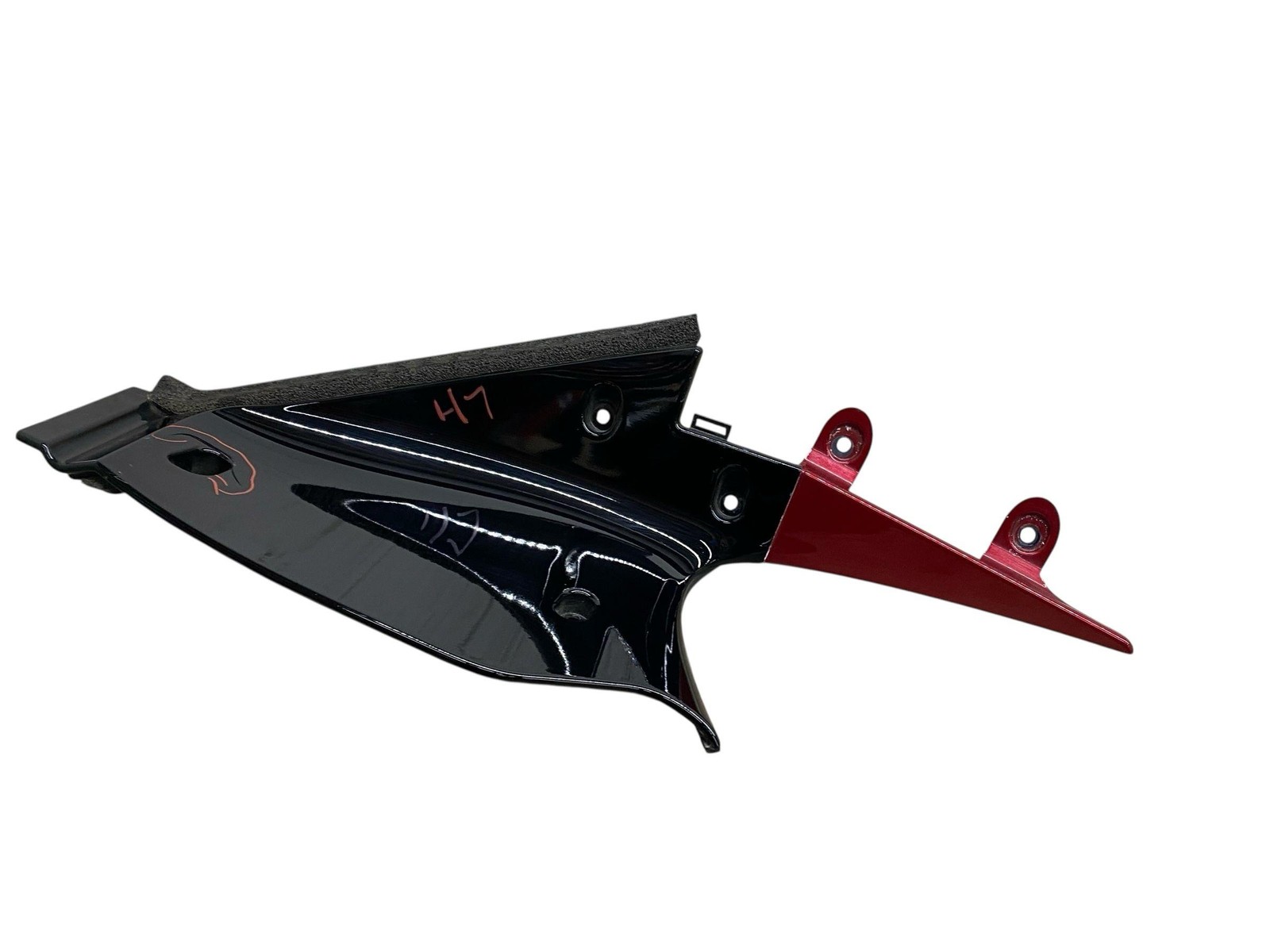2024 MCLAREN ARTURA LEFT MOLDING AMARANTH RED GLOSS BLACK *BROKEN TABS* OEM
