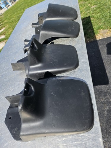 97-06 JEEP TJ WRANGLER FRONT & REAR SPLASH GUARD MUD FLAP SET OEM 82202307 SET - Picture 6 of 10