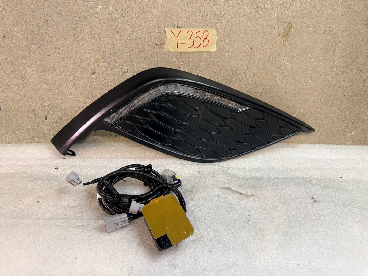 Genuine Toyota Lighting Front Accent Gloss Black PT948-03210-02