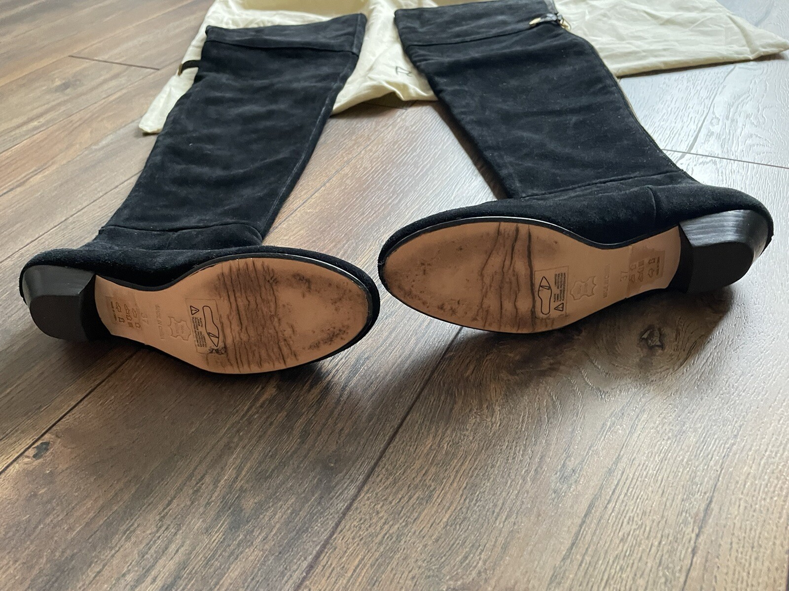 Picture 5 of 24