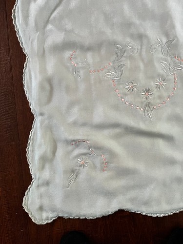 Vintage 3-teiliges Set blau Babywiege bestickt Bezug, Kissenhülle, Outfit - Bild 3 von 10