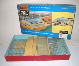 Hornby Dublo 5083 Terminus or Through Station Kit Excellent Bxd Hornby Dublo 5083 Terminus or Through Station Kit Excellent Bxd