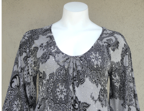 Nueva blusa para mujer talla grande negra gris estampado cola de tiburón talla 1X 2X 4X - Imagen 3 de 4
