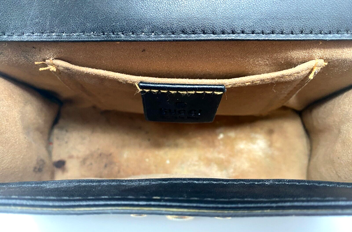 GUCCI 409487 GG Supreme BEE Leather Coated Canvas Small GUCCI 409487 GG Supreme BEE Leather Coated Canvas Small