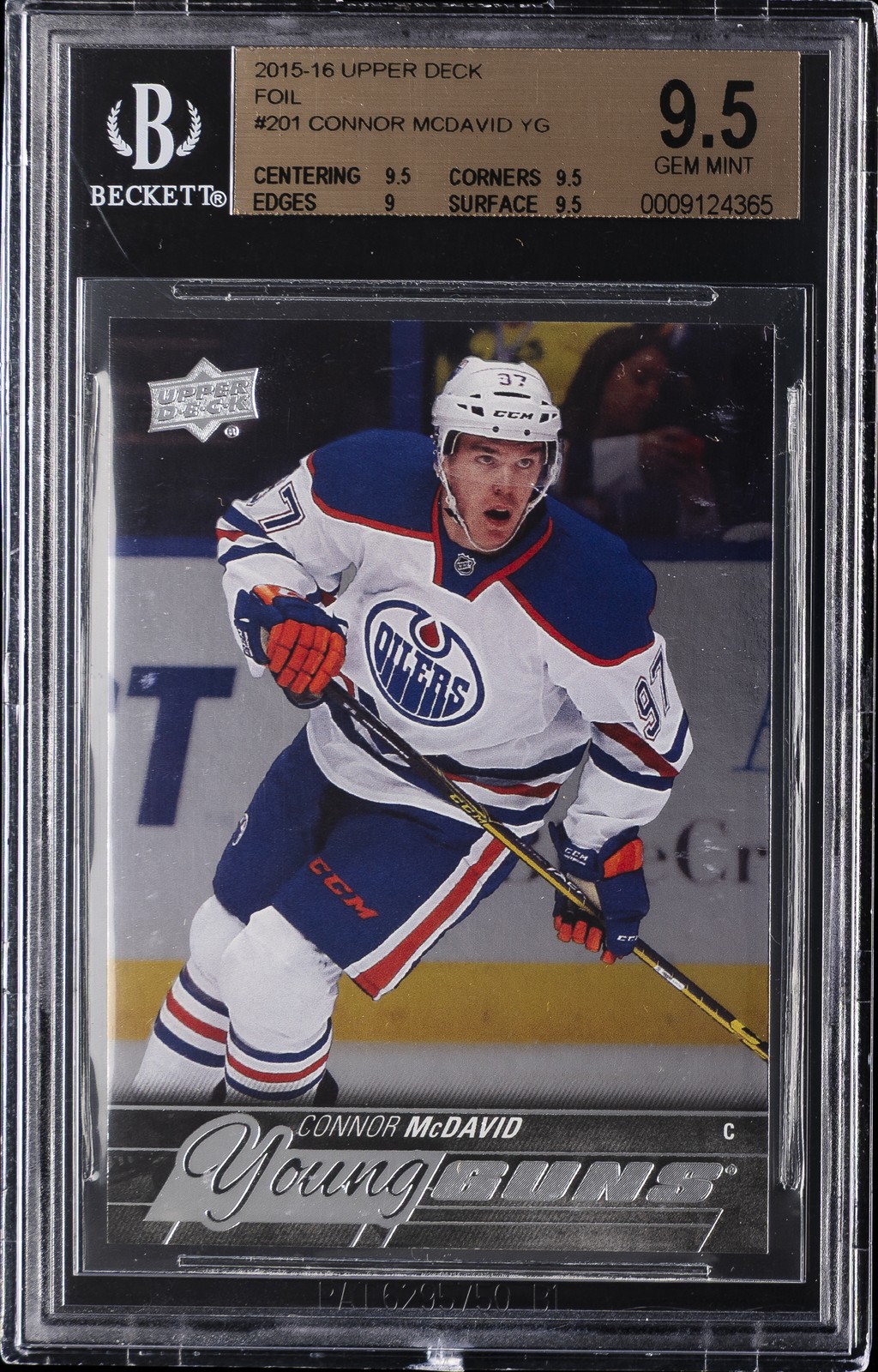 2015-16 UD YOUNG GUNS,  FOIL #201 CONNOR MCDAVID BGS 9.5