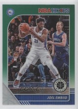2019-20 Panini NBA Hoops Premium Stock Green Prizm Joel Embiid #145 12na