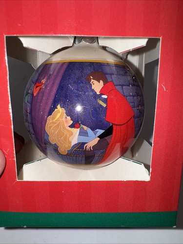 Sleeping Beauty Disney Store Season of Song 1997 Christmas Ornament - Picture 1 of 4