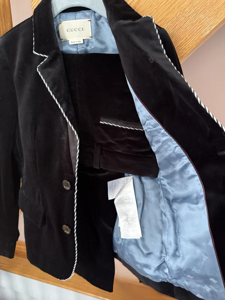 GUCCI Auténtico Traje Elegante Para Niños 5-6 Años Foto 4 de 4