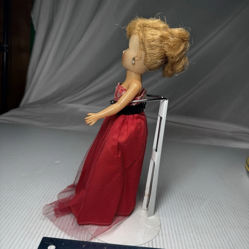 Muñeca de moda Horsman Cindy vintage 10" buen estado soporte no incluido Foto 3 de 4