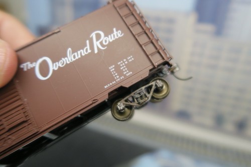INTERMOUNTAIN HO SCALE #C & NW-17 CNW 1599 PS-1 40' BOX CAR W/KADEE'S! READ! - Picture 10 of 23
