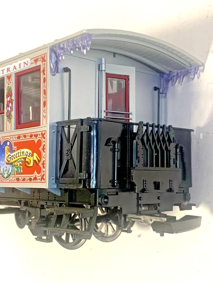 LGB #33077  2003 Christmas Passenger Car . G-Ga, Germany in Box - Image 4 of 4