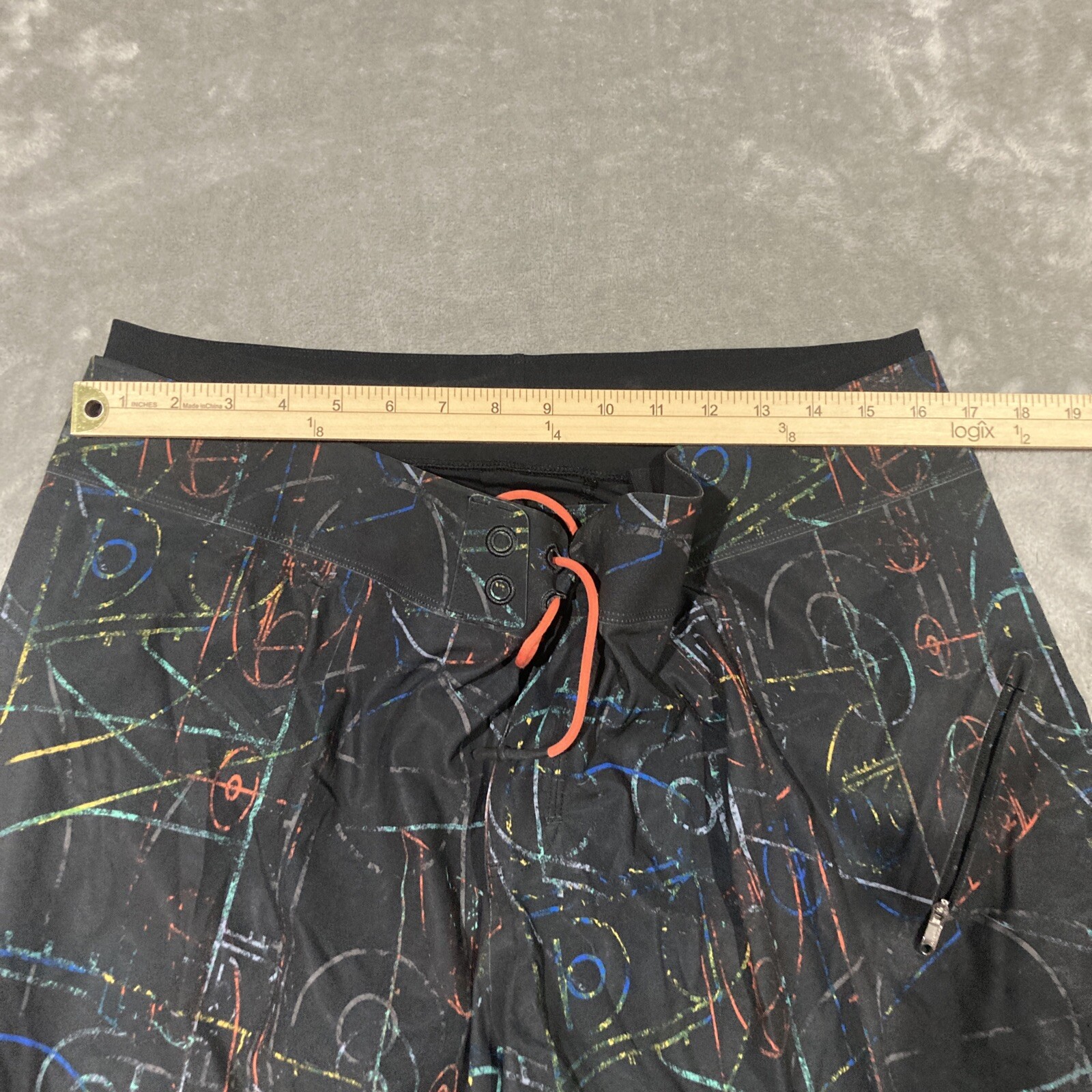 LULULEMON Current State Multicolor Lined Board Sh… - image 2