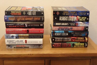 Robert Ludlum ~ Various titles ~ Mixed HC w/ DJ or OSPB ~ YOU CHOOSE