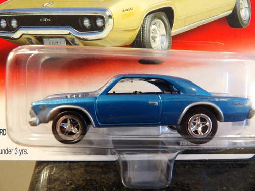 1966 CHEVY CHEVELLE SS JOHNNY LIGHTNING MUSCLE CAR MADNESS 1:64 DIE-CAST