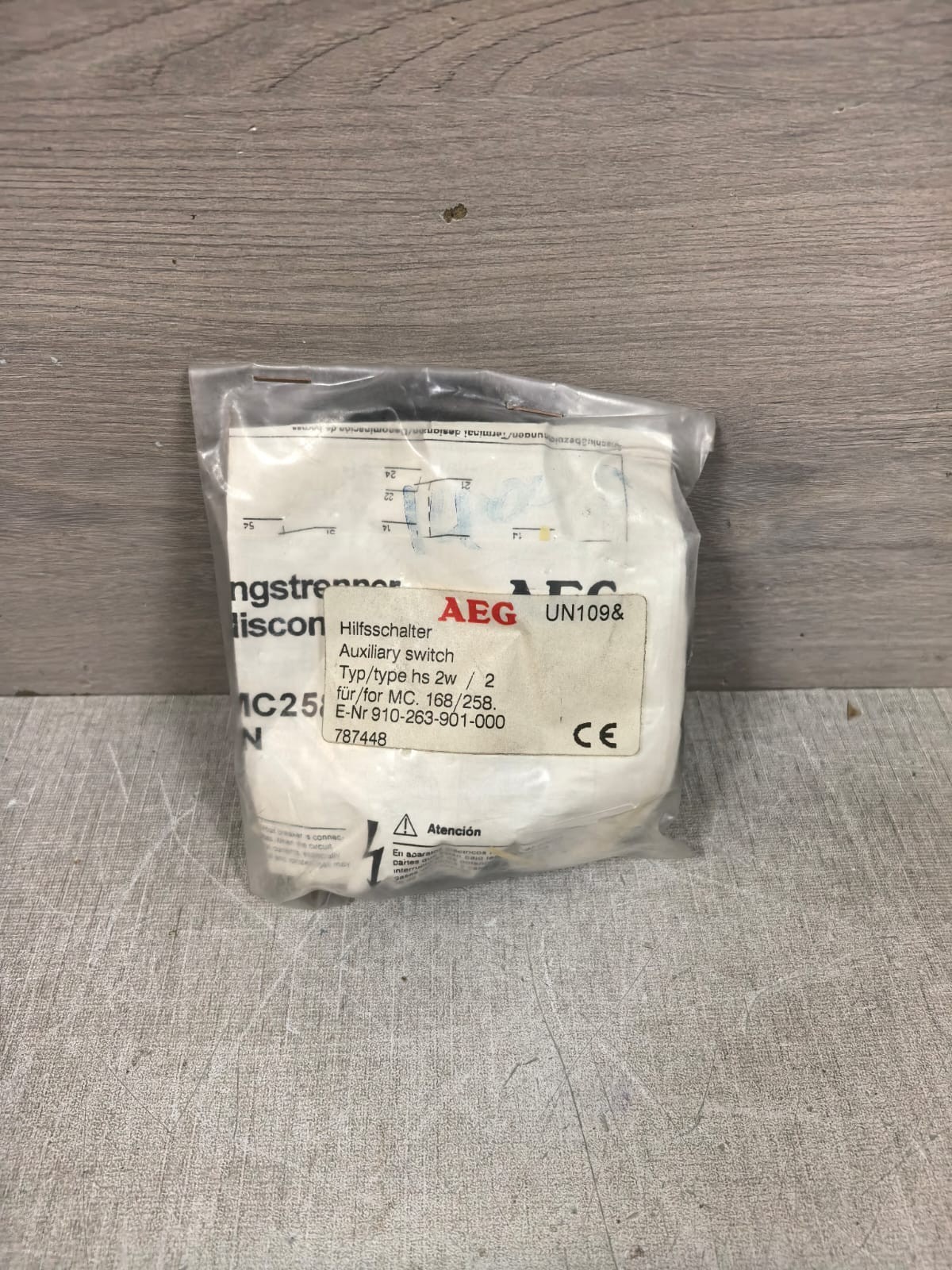 AEG UN116& HS2W/2 910-263-901-000 CONNECTORS