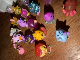 HATCHIMALS COLLECTIBLES LOT OF 35 FIGURES, LOL Bank Preowned And Keychain