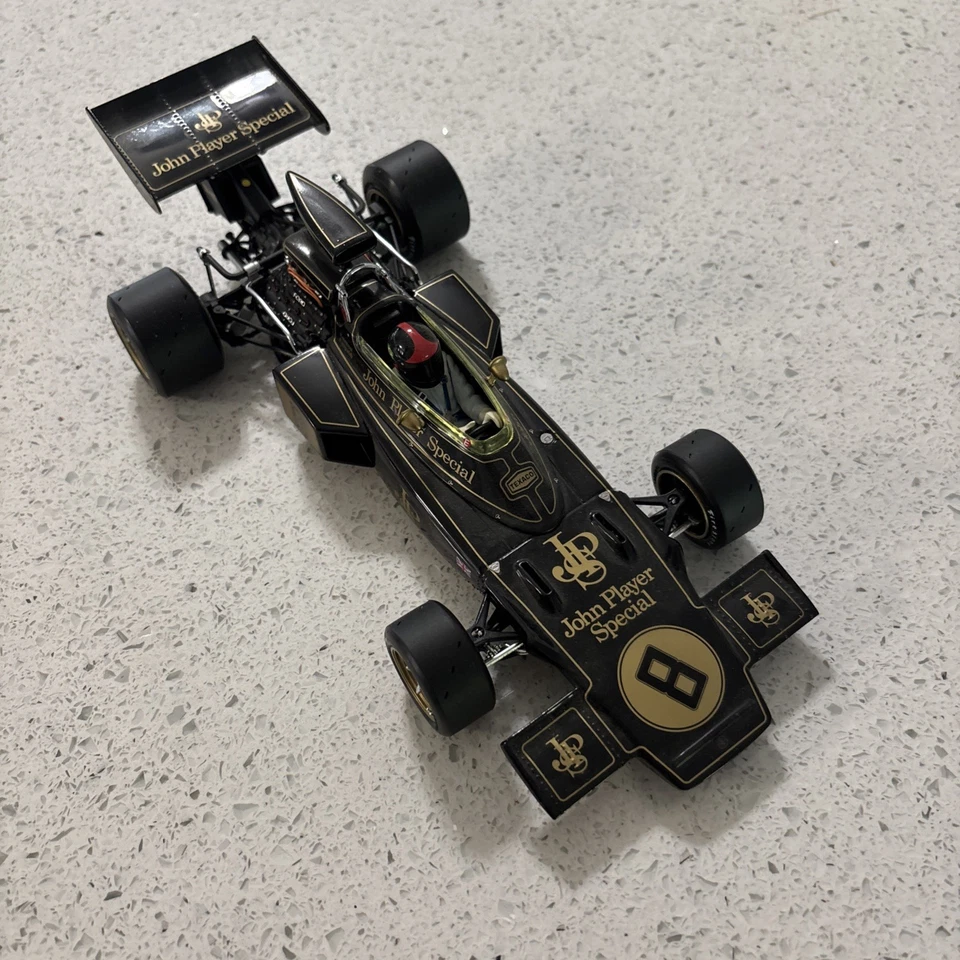 1:18 Exoto Grand Prix Classics Lotus Ford Type 72D Emerson Fittapaldi JPS - Image 3 of 4