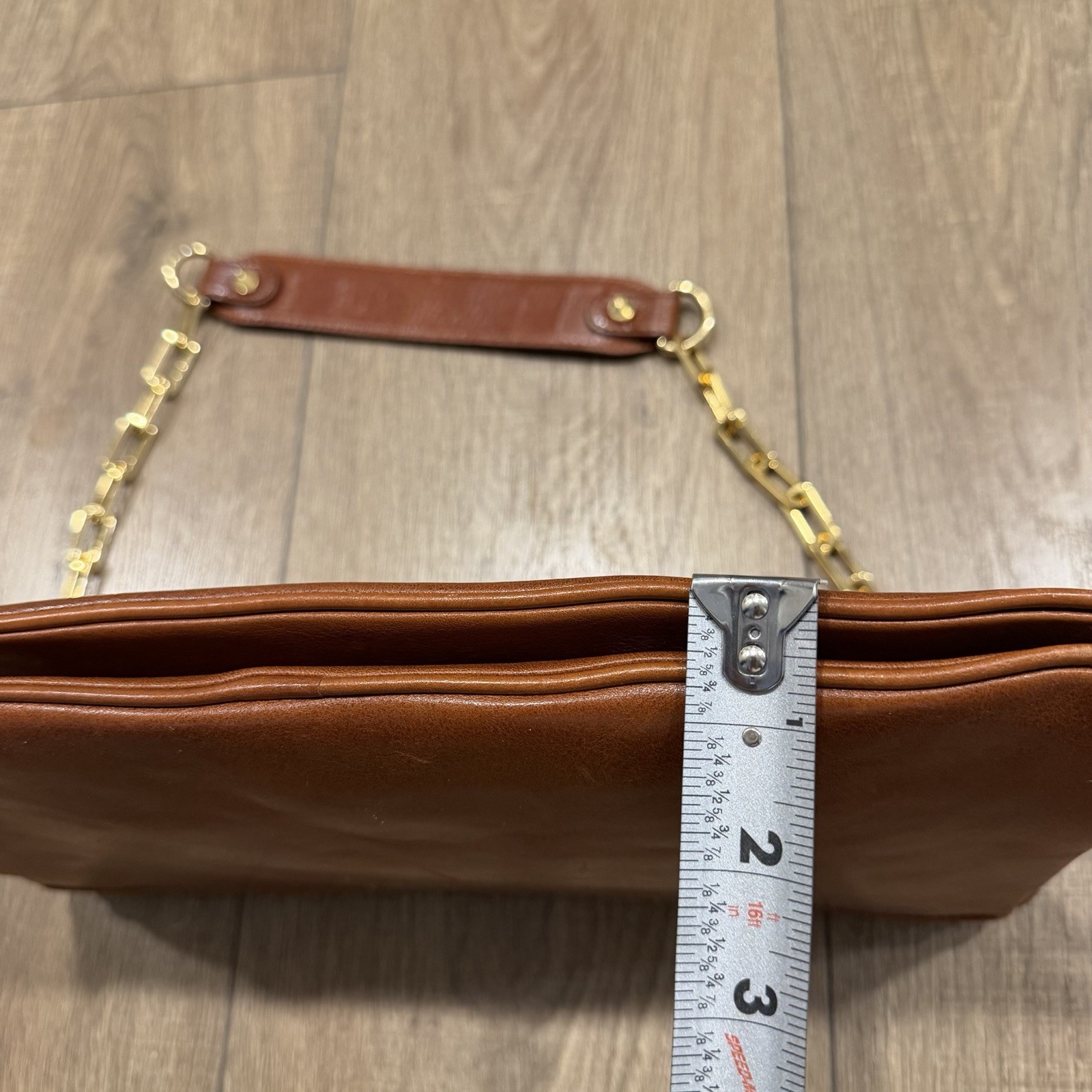 Tory Burch Reva In Cognac Leather Clutch With Gold Chain thumbnail 5