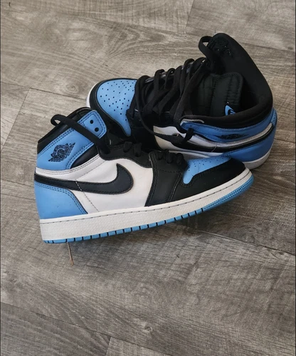 Air Jordan 1 Retro High UNC FD1437 400 taglia 5 5 anni blu bianco