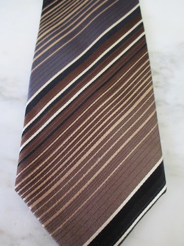 Kenneth Cole Reactions Brand NECKTIE - Different Size Stripes Neutral Colors - 第 1/2 張圖片