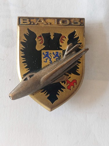 INSIGNE BASE AERIENNE 103 CAMBRAI. ARTHUS BERTRAND.