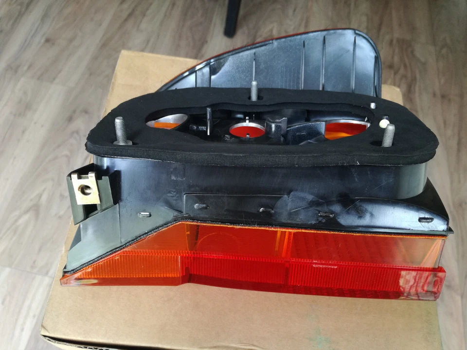  REAR LAMP  BRAND NEW BY DEPO 444-1934L L/H NEW FITS BMW 5 SER E39 12/95/99 EST — 第 3/3 张图片