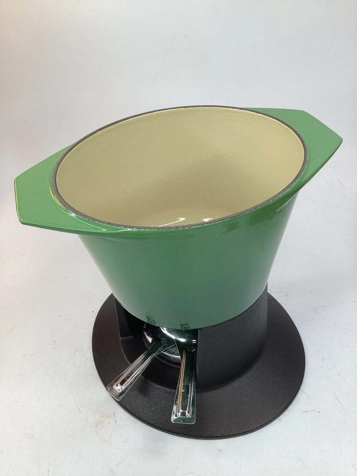 Le Creuset Green Enameled Cast Iron Fondue Pot & Stand NEW? Free shipping (K4)
Opens in a new window