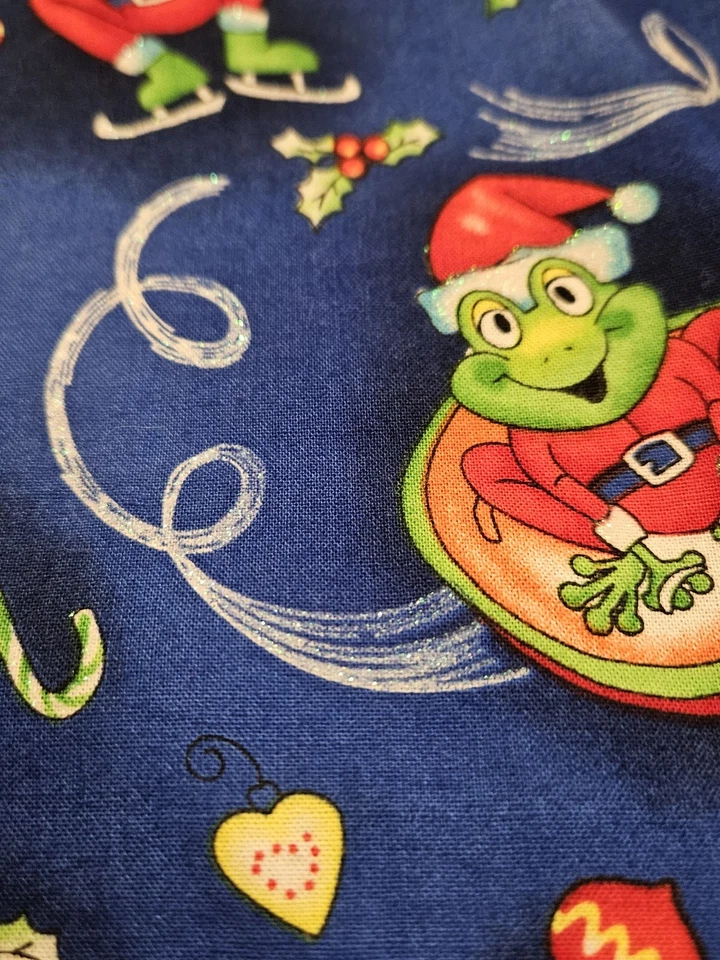 Blusa Médica Para Mujer Peaches Uniforms Christmas Frog Talla 3XL Foto 3 de 4