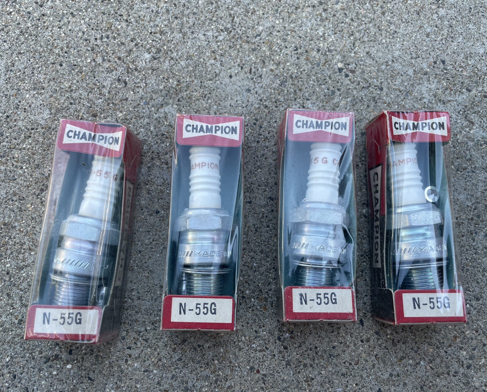 4 NEW CHAMPION SPARK PLUGS N-55G GOLD PALLADIUM