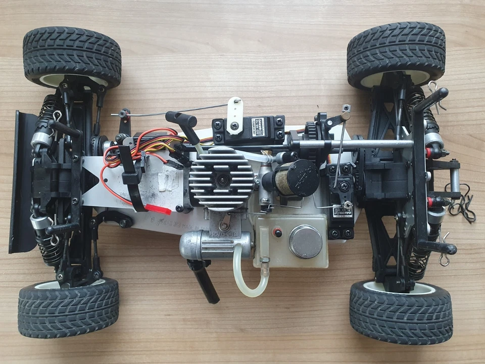 Kyosho Ford RS-200 RS200 4WD 1:10 Vintage Rally Car - Image 4 of 4