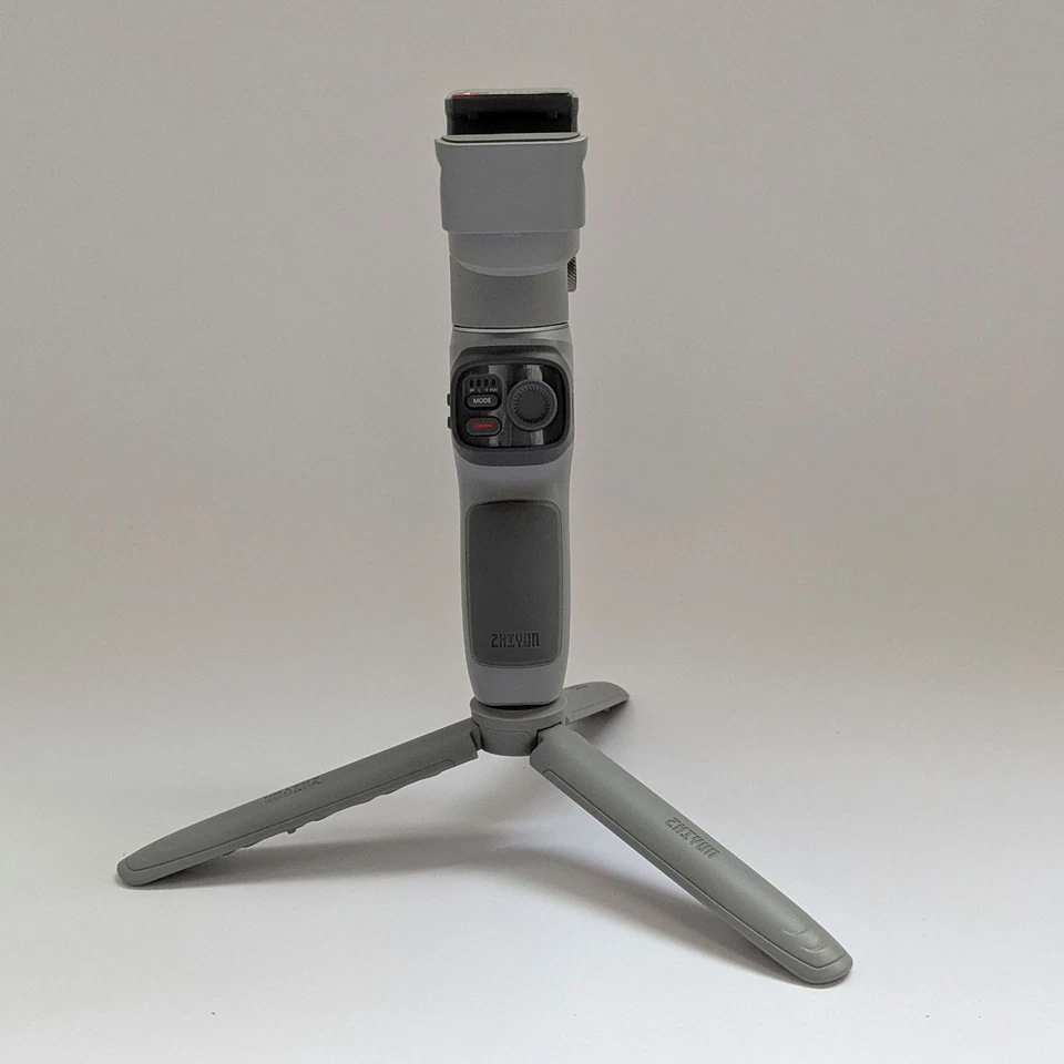 Zhiyun Suave Q3 3 Ejes Cardán Estabilizador Luz de Relleno para Smartphone Teléfono Celular Foto 3 de 4