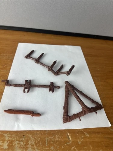 1983 KENNER STAR WAREWOK ACTION FIGURE VILLAGE PLAYSET PARTS